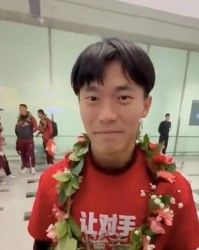LOL-胡荷韬：亚军成绩有遗憾，要转化成动力；先回成都休整再冬训